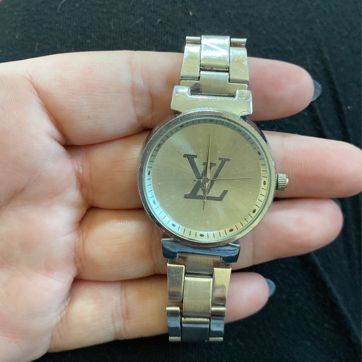 Loui Vuitton Watch for Sale in Hoboken, NJ - OfferUp