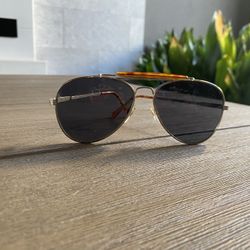 Aviator Sunglasses – Gold Frame w/ Dark Lenses