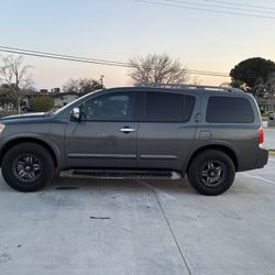 2012 Nissan Armada