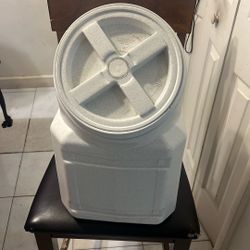 Gamma 2 Vittles Vault Outback Stackable Plastic Dry Pet Food Storage 