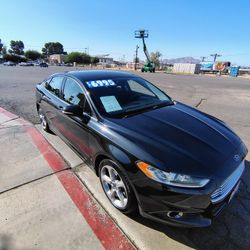 2015 Ford Fusion. Super Clean In And Out 125k Miles