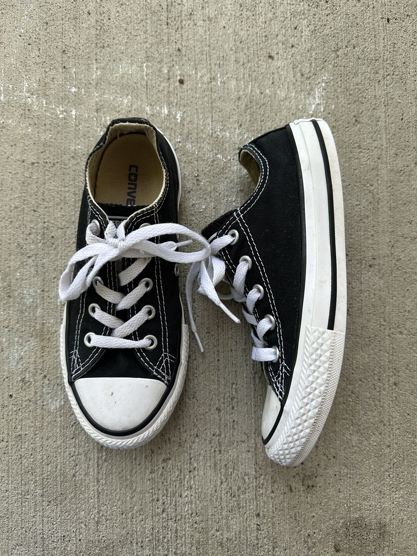 Kid's Converse Chuck Taylor All Star Sneakers Size 13