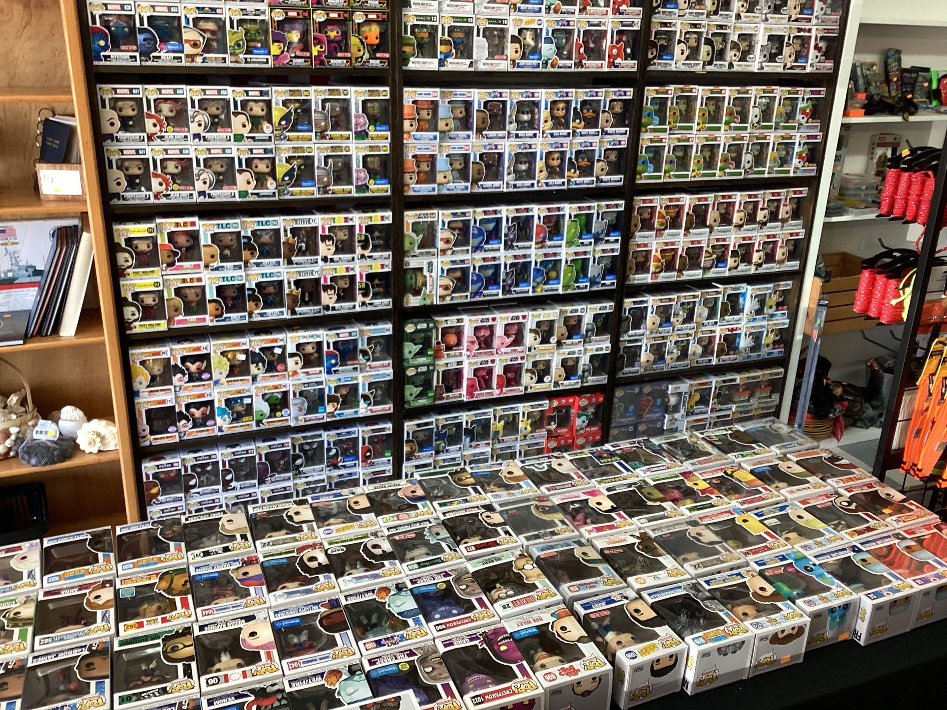 FUNKO POPS