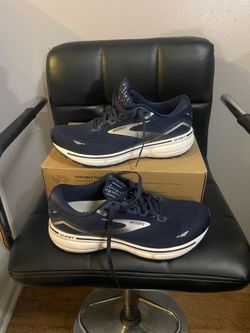 Brooks Ghost 15/size 9 Men’s $85