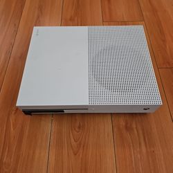 Microsoft Xbox One S 