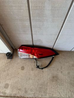 2018-2022 Toyota Corolla taillight