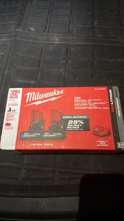 M12 Battery and charger (2) 5.0 ah