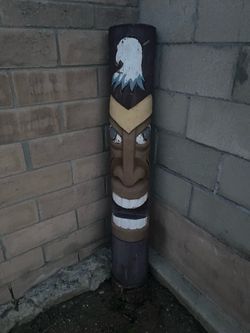Tiki bar / garden decoration