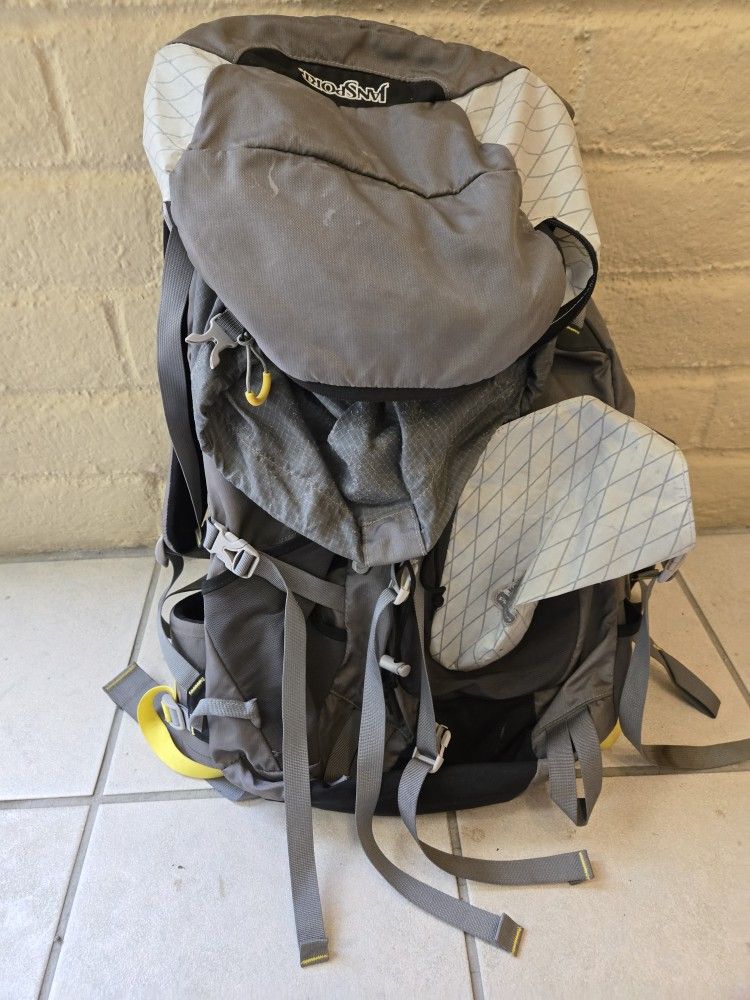 Backpack. 20"