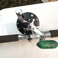 Penn Leveline 350 Paired with Garcia Trolling Rod - Both in Very Good Condition