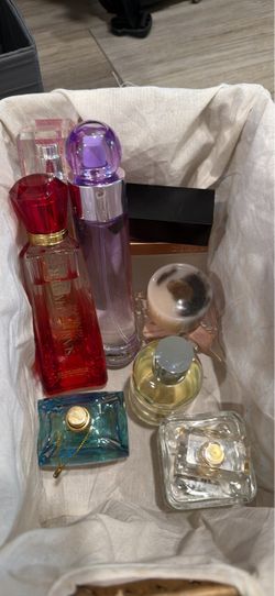 Perfume Lot – Burberry, Guess, Paris Hilton & More