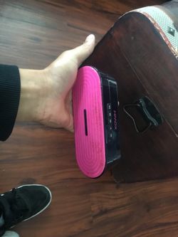 Small speaker