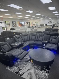 Large Power Reclining Sectional w/Adjustable Headrest & Wireless Speakers