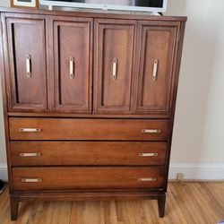 Original Mid Century Modern Dresser For Sale 