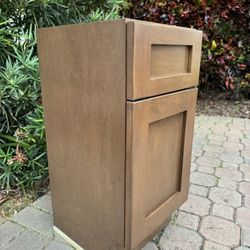 New Stained Custom Shaker Cabinet 26hx14dx12w