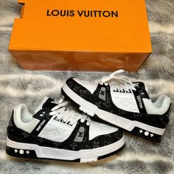 LV TRAINERS NEW DESIGNER SHOES SNEAKERS MEN STYLE• SIZE 42 EUROPE -USA  8.5  ⭐️⭐️⭐️⭐️⭐️