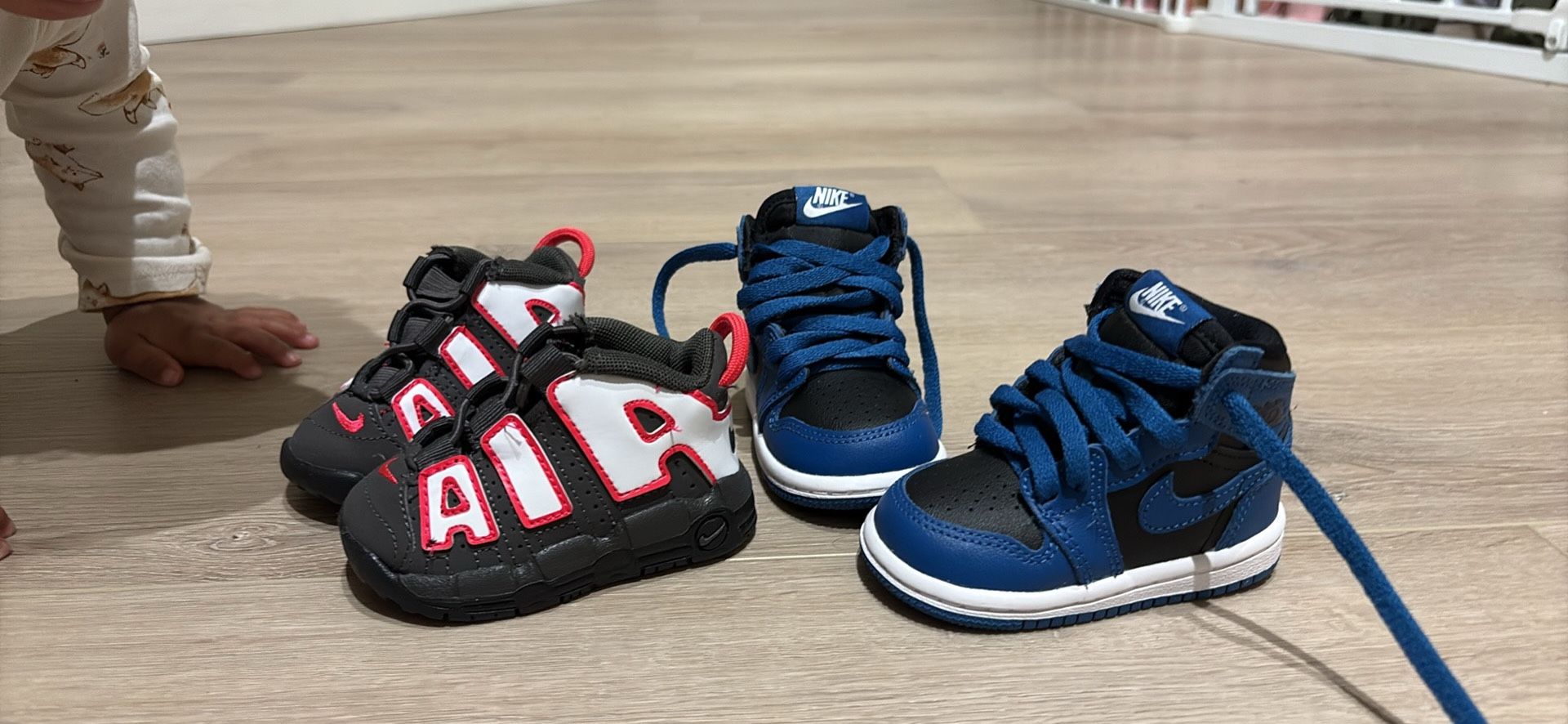 Baby Shoes 
