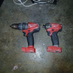 Milwaukee Drill Set 