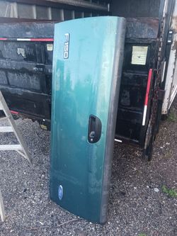 ford  f series tail gate 98 and up original paint