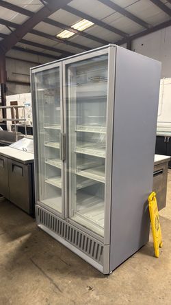 Commercial Refrigerator