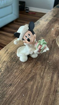 Lennox Christmas, Mickey Mouse