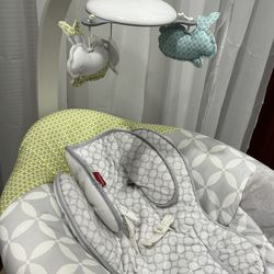 Baby swing 