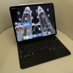 iPad Pro 12.9” (3rd Gen) with Keyboard and Apple Pencil 2