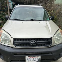 Toyota 2004 RAV4 