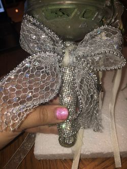 Bouquet Holder & rhinestone & Pearl Embellishments