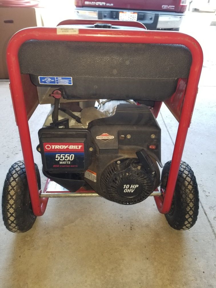 TROY-BULT 5500 WATT GENERATOR