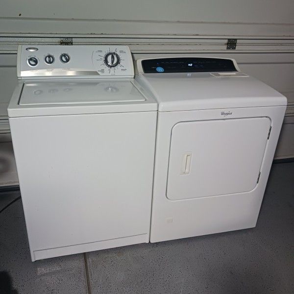 Whirlpool Set Washer And Gas Dryer Excellent Working Condition