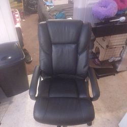 Black, Adjustable, Hand Stitched Leather Office Chair