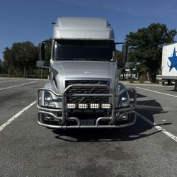 2020 Volvo VNL 760  