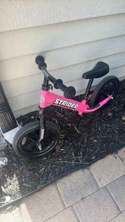 Strider Sport 12" Kids' Balance Bike - Pink