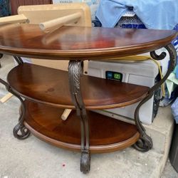 Corner Table
