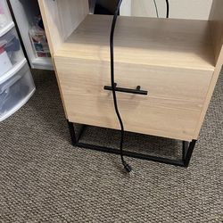 End table