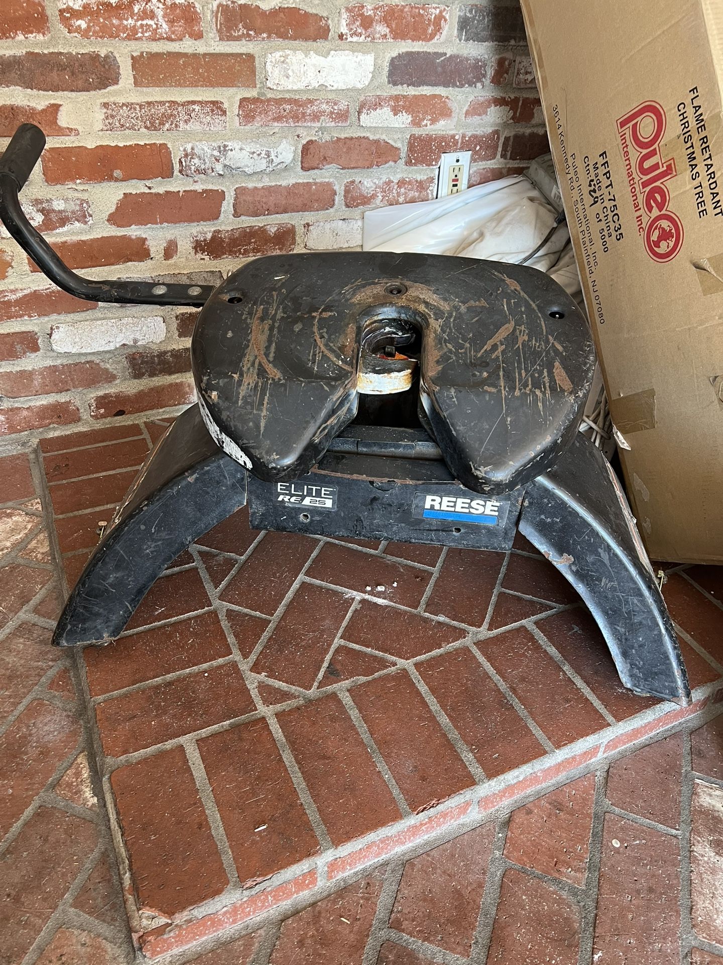 Fifth Wheel Reese Elite RE25