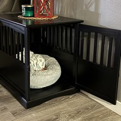 Black Dog crate end table