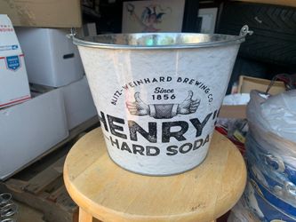 Henry’s Hard Soda beer bucket new