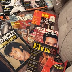Lots Of Elvis Presley Vintage Magazine