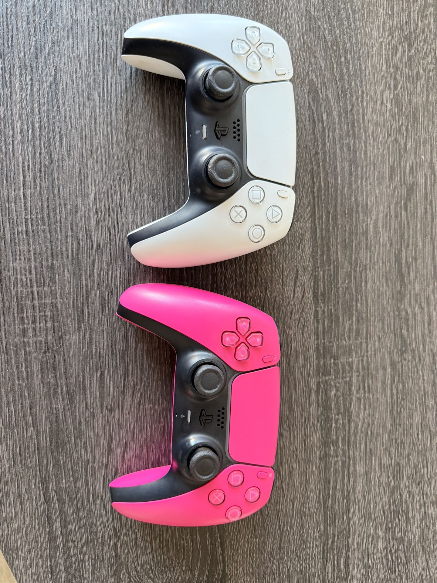 PlayStation 5 Controllers Pre-Owned 