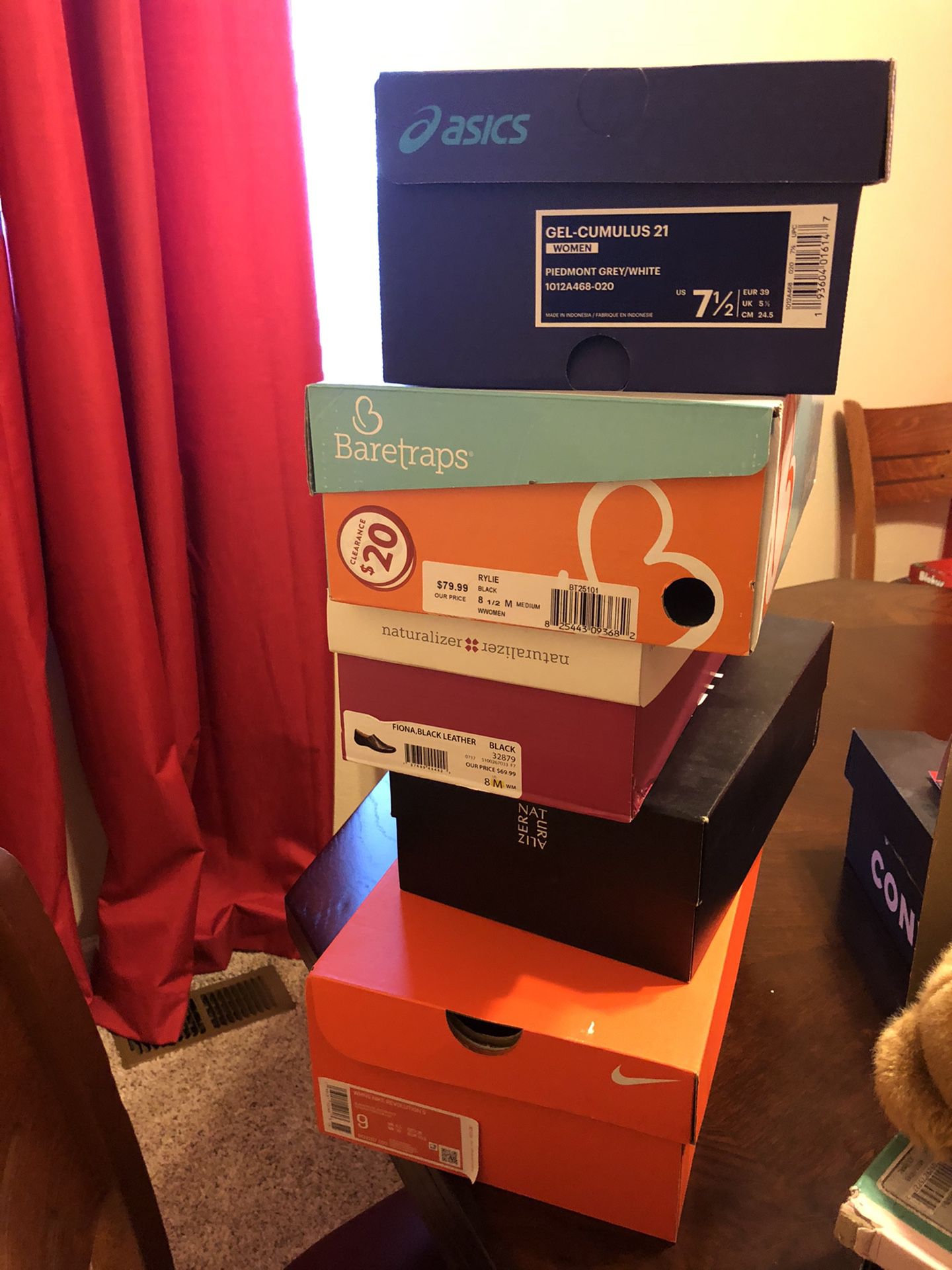 8 free shoe BOXES
