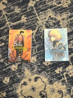 Solo Leveling Volumes 4 and 5 (read description)
