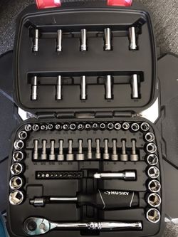 Husky 92 pice 1/4 in and 3/8 drive mickanic set