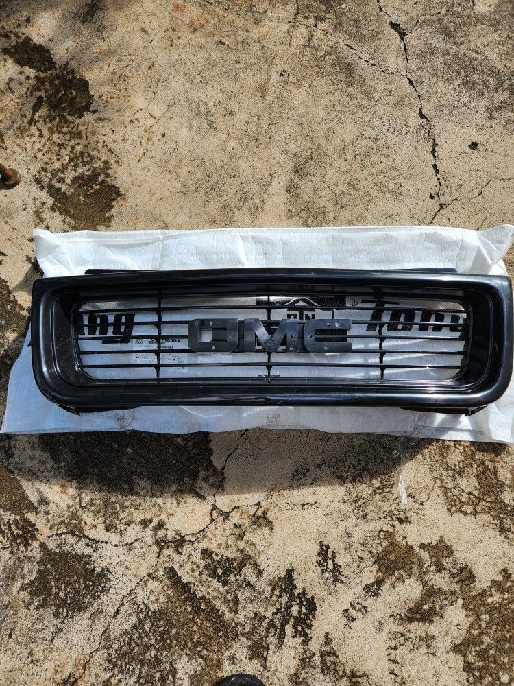 Gmc Sonoma Truck Grille  Blk