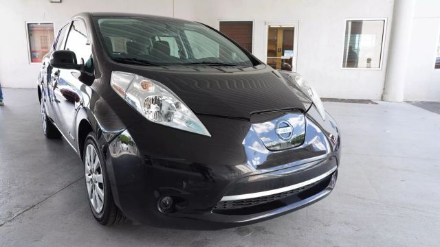 2017 Nissan LEAF