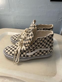 9.5 vans high top shoes