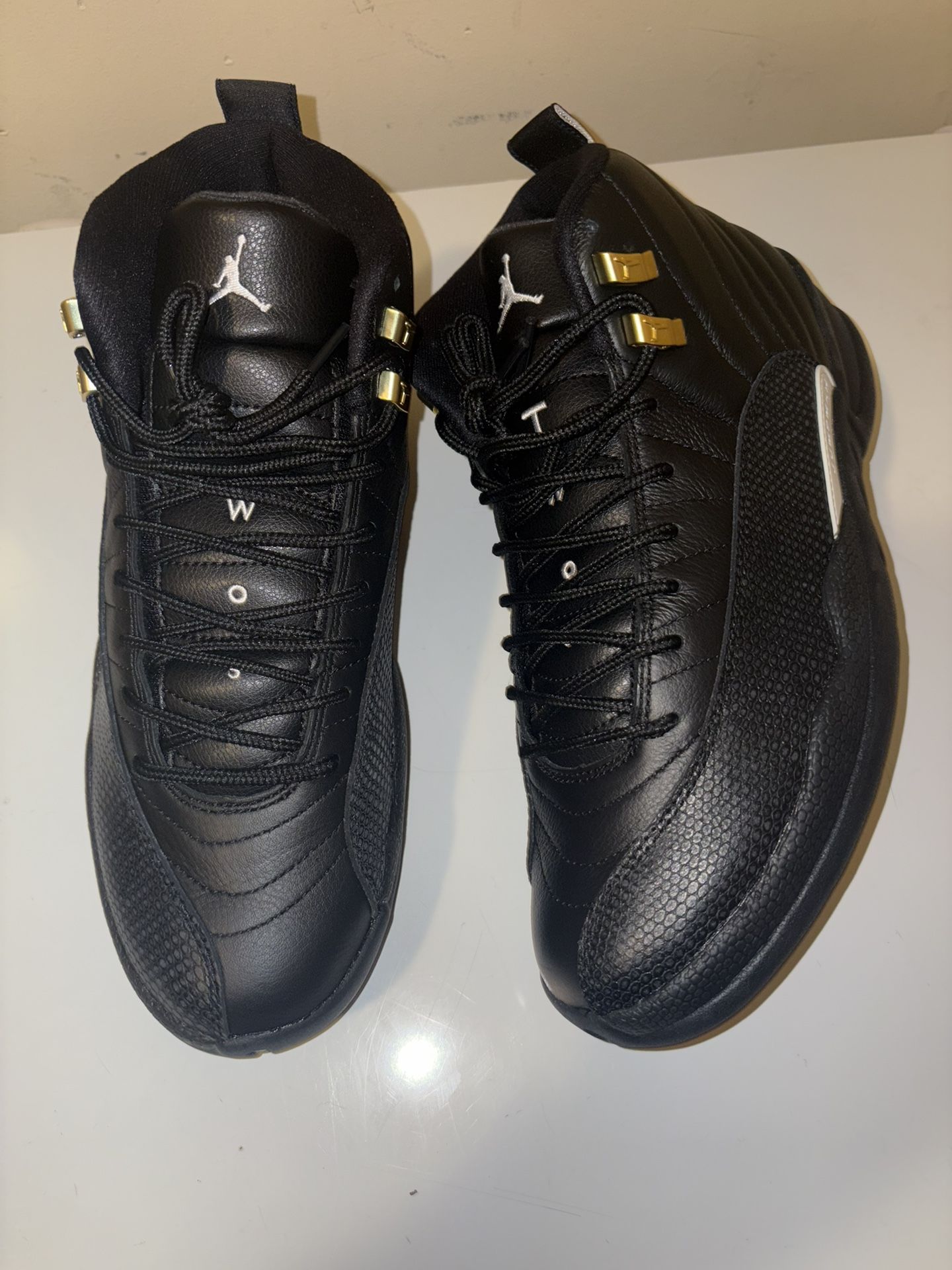 Jordan 12 Master Size 10