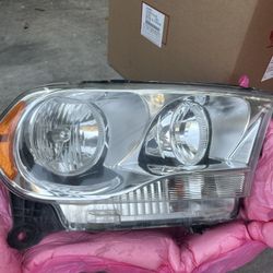 Dodge Durango Headlights 2011