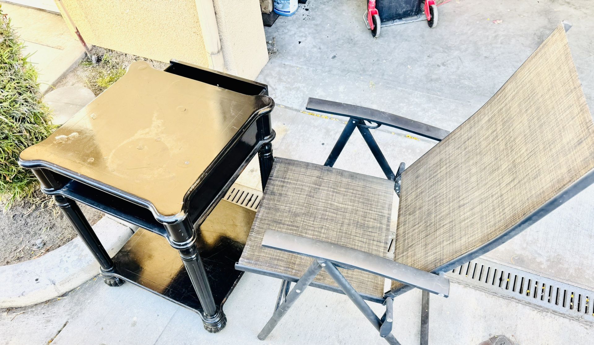 Patio/Balcony  Solid Wood Table And Flash Furniture Paladin Outdoor Folding Patio Sling Chairs, 